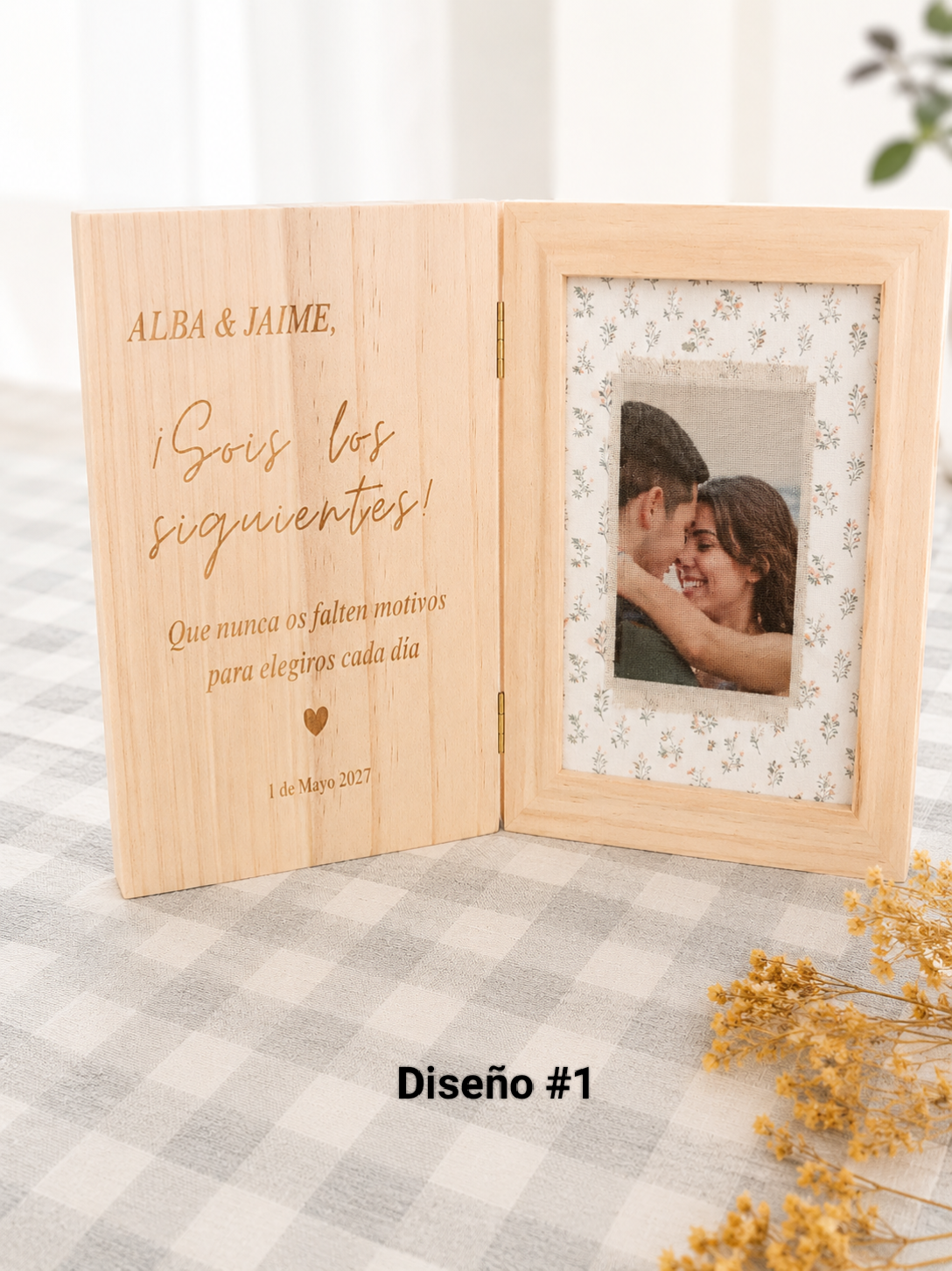 Marco personalizado "Sois los siguientes" con revelado en lino - Imagen 3